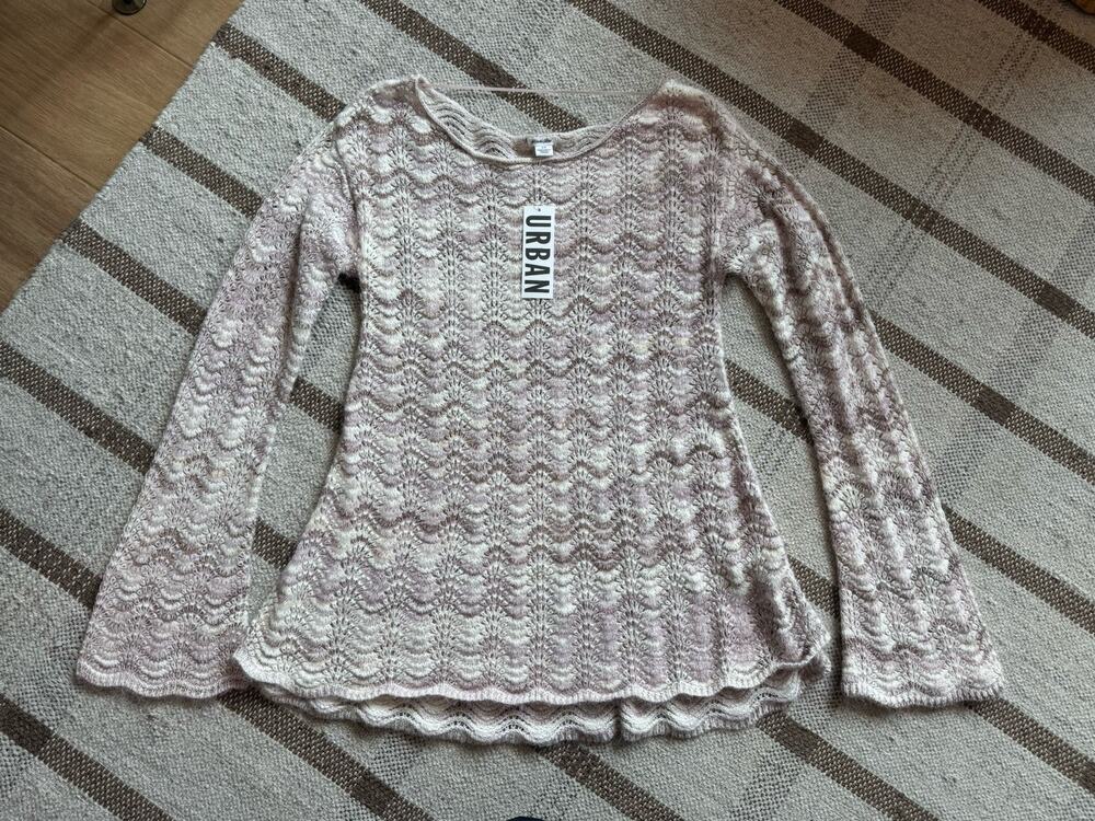 Urban Outfitters Kimchi Blue Knit Bell Sleeve Sweater Scallop Medium Purple New